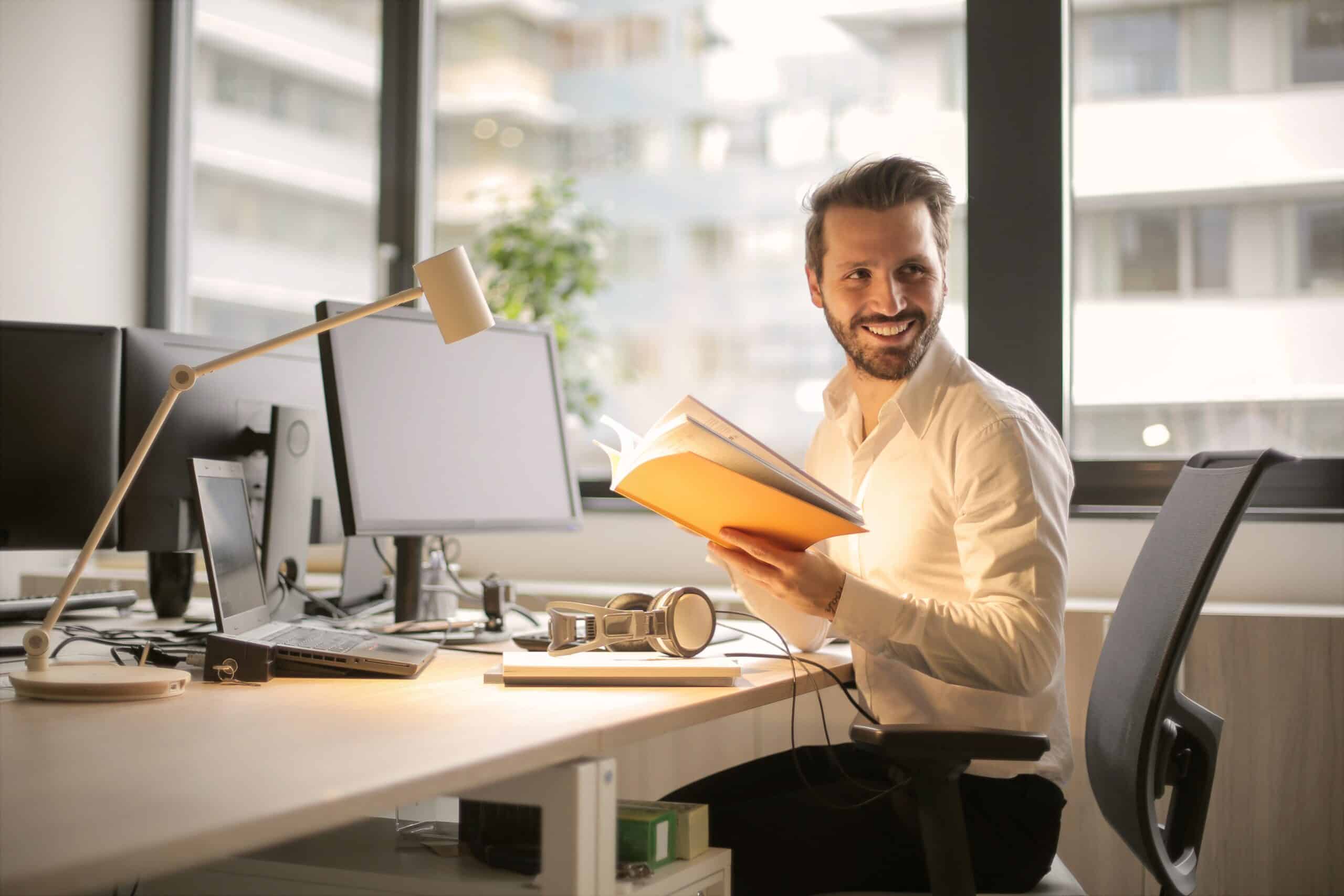 أهمية الالتزام بأخلاقيات العمل | أهم 10 قواعد أخلاقية يجب الالتزام بها في العمل - موقع Business بالعربي